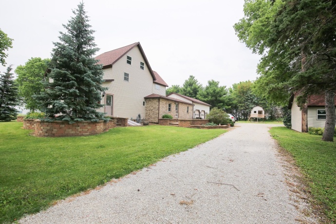 382 Keigwin, WALNUT, Illinois 61376, 4 Bedrooms Bedrooms, ,2 BathroomsBathrooms,House,For Sale,Keigwin,202503220