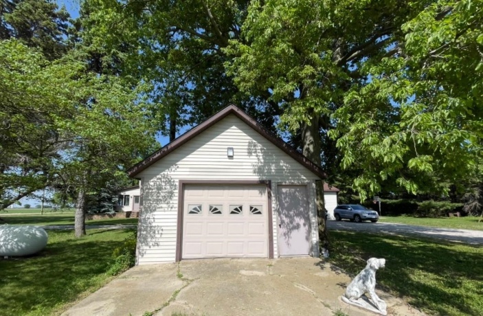382 Keigwin, WALNUT, Illinois 61376, 4 Bedrooms Bedrooms, ,2 BathroomsBathrooms,House,For Sale,Keigwin,202503220