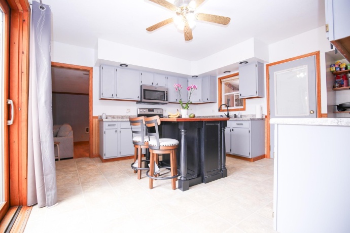 382 Keigwin, WALNUT, Illinois 61376, 4 Bedrooms Bedrooms, ,2 BathroomsBathrooms,House,For Sale,Keigwin,202503220