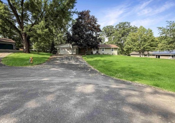 12 Old Corduroy, LENA, Illinois 61048, 6 Bedrooms Bedrooms, ,3 BathroomsBathrooms,House,For Sale,Old Corduroy,202503228