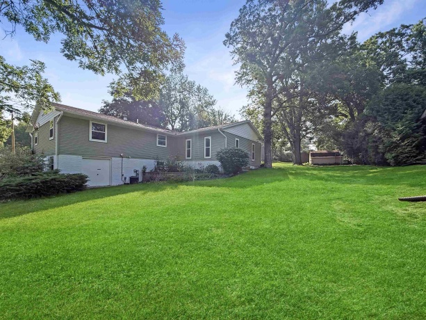 12 Old Corduroy, LENA, Illinois 61048, 6 Bedrooms Bedrooms, ,3 BathroomsBathrooms,House,For Sale,Old Corduroy,202503228