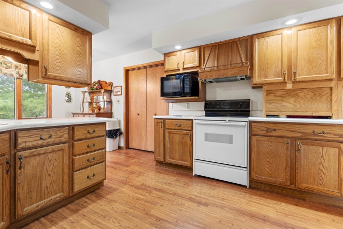 217 HANCOCK, ORANGEVILLE, Illinois 61060, 3 Bedrooms Bedrooms, ,3 BathroomsBathrooms,House,For Sale,HANCOCK,202503254