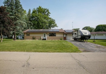 304 Lumar, PEARL CITY, Illinois 61062, 2 Bedrooms Bedrooms, ,2 BathroomsBathrooms,House,For Sale,Lumar,202503316
