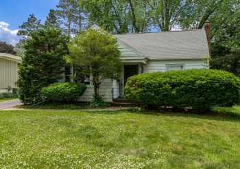 1422 Burchard, FREEPORT, Illinois 61032, 2 Bedrooms Bedrooms, ,1 BathroomBathrooms,House,For Sale,Burchard,202503331