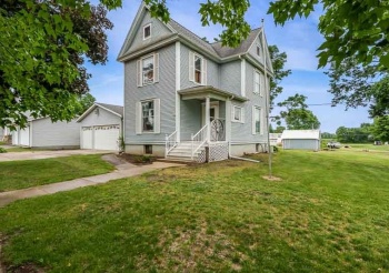 202 Chicago, DAVIS JUNCTION, Illinois 61020, 4 Bedrooms Bedrooms, ,1 BathroomBathrooms,House,For Sale,Chicago,202503380