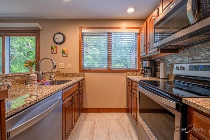 30 Farmstead, GALENA, Illinois 61036, 2 Bedrooms Bedrooms, ,2 BathroomsBathrooms,Condominium,For Sale,Farmstead,202503398