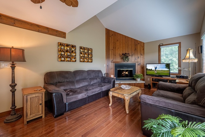 30 Farmstead, GALENA, Illinois 61036, 2 Bedrooms Bedrooms, ,2 BathroomsBathrooms,Condominium,For Sale,Farmstead,202503398