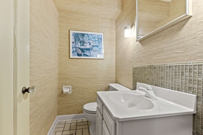 2412 Harlem, ROCKFORD, Illinois 61103, 5 Bedrooms Bedrooms, ,3 BathroomsBathrooms,House,For Sale,Harlem,202503401