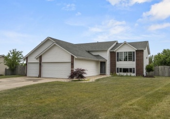 6072 NIMTZ, LOVES PARK, Illinois 61111, 3 Bedrooms Bedrooms, ,2 BathroomsBathrooms,House,For Sale,NIMTZ,202503417