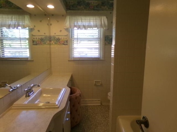 1435 Bolkinwood Drive, FREEPORT, Illinois 61032, 5 Bedrooms Bedrooms, ,3 BathroomsBathrooms,House,For Sale,Bolkinwood Drive,202503426