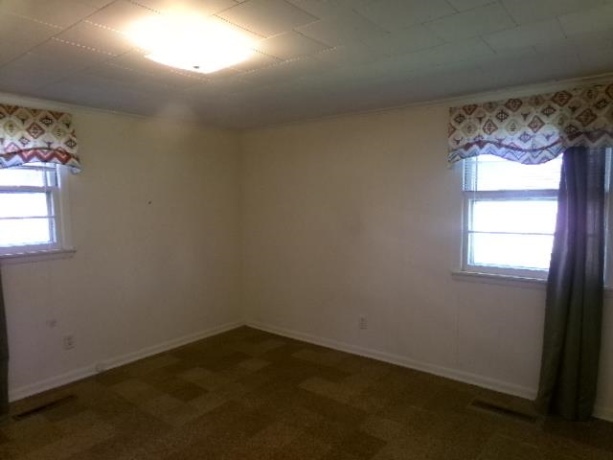 1435 Bolkinwood Drive, FREEPORT, Illinois 61032, 5 Bedrooms Bedrooms, ,3 BathroomsBathrooms,House,For Sale,Bolkinwood Drive,202503426