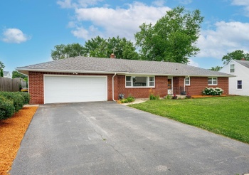 427 BURRWOOD, LOVES PARK, Illinois 61111, 3 Bedrooms Bedrooms, ,2 BathroomsBathrooms,House,For Sale,BURRWOOD,202503527