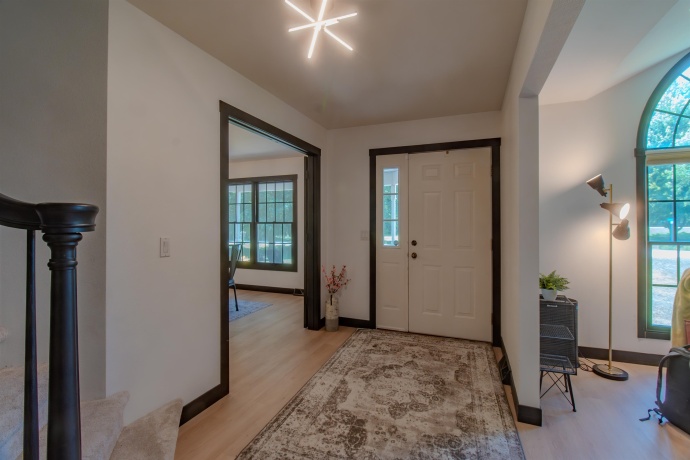 71 Ford, EAST DUBUQUE, Illinois 61025, 5 Bedrooms Bedrooms, ,3 BathroomsBathrooms,House,For Sale,Ford,202503533