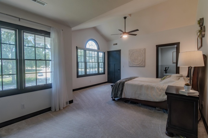 71 Ford, EAST DUBUQUE, Illinois 61025, 5 Bedrooms Bedrooms, ,3 BathroomsBathrooms,House,For Sale,Ford,202503533