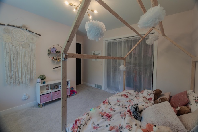 71 Ford, EAST DUBUQUE, Illinois 61025, 5 Bedrooms Bedrooms, ,3 BathroomsBathrooms,House,For Sale,Ford,202503533