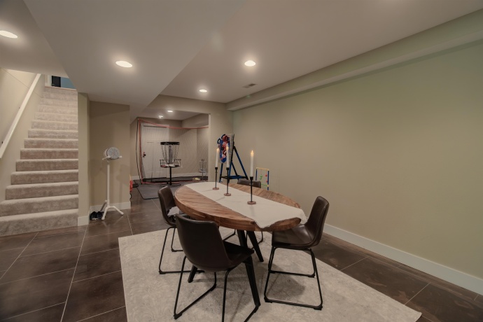 71 Ford, EAST DUBUQUE, Illinois 61025, 5 Bedrooms Bedrooms, ,3 BathroomsBathrooms,House,For Sale,Ford,202503533