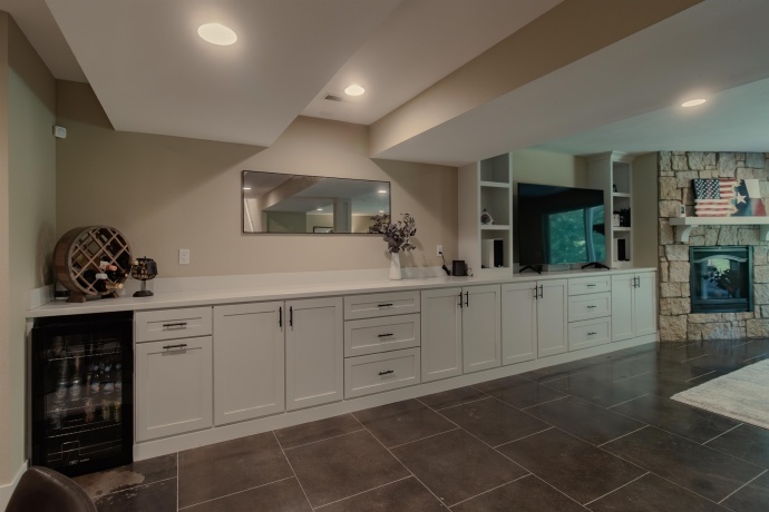 71 Ford, EAST DUBUQUE, Illinois 61025, 5 Bedrooms Bedrooms, ,3 BathroomsBathrooms,House,For Sale,Ford,202503533