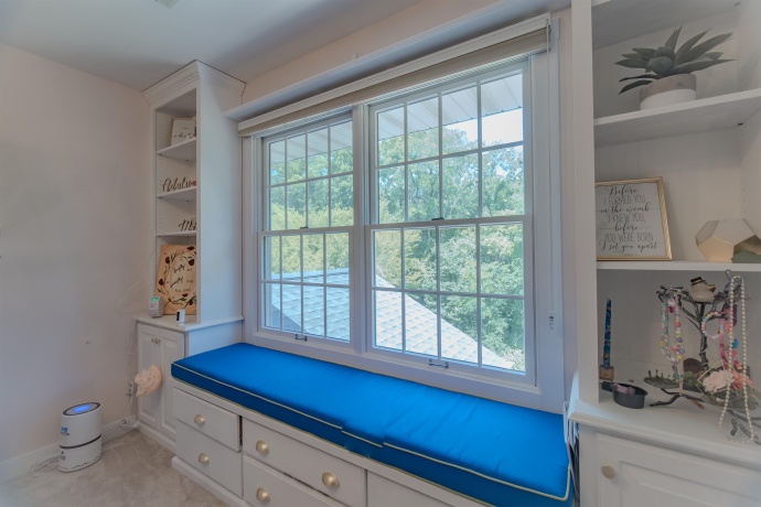 71 Ford, EAST DUBUQUE, Illinois 61025, 5 Bedrooms Bedrooms, ,3 BathroomsBathrooms,House,For Sale,Ford,202503533