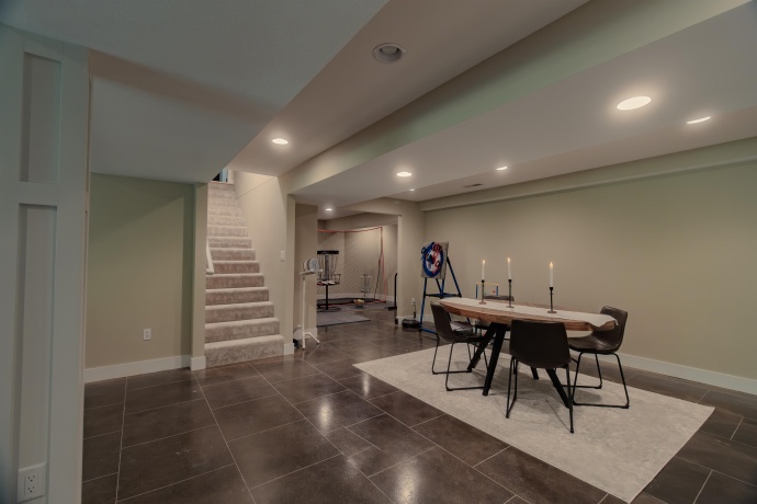 71 Ford, EAST DUBUQUE, Illinois 61025, 5 Bedrooms Bedrooms, ,3 BathroomsBathrooms,House,For Sale,Ford,202503533