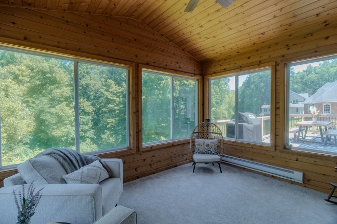 71 Ford, EAST DUBUQUE, Illinois 61025, 5 Bedrooms Bedrooms, ,3 BathroomsBathrooms,House,For Sale,Ford,202503533