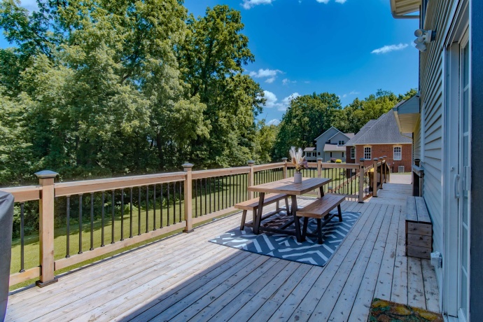 71 Ford, EAST DUBUQUE, Illinois 61025, 5 Bedrooms Bedrooms, ,3 BathroomsBathrooms,House,For Sale,Ford,202503533