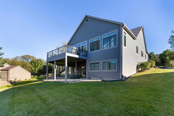 5 Gleneagle, GALENA, Illinois 61036, 4 Bedrooms Bedrooms, ,4 BathroomsBathrooms,House,For Sale,Gleneagle,202503542