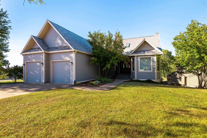 5 Gleneagle, GALENA, Illinois 61036, 4 Bedrooms Bedrooms, ,4 BathroomsBathrooms,House,For Sale,Gleneagle,202503542