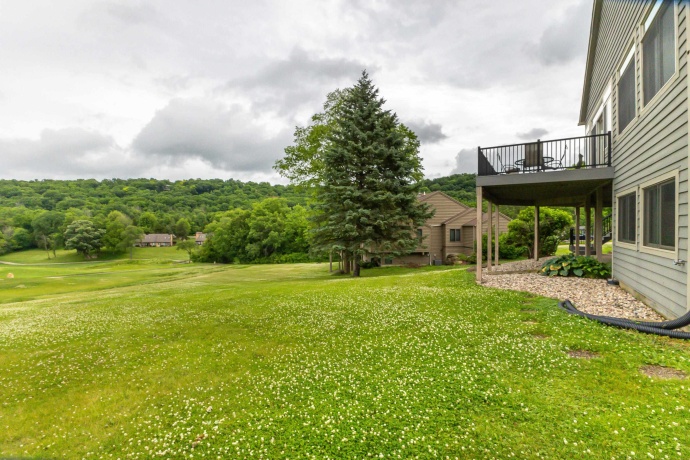 5 Gleneagle, GALENA, Illinois 61036, 4 Bedrooms Bedrooms, ,4 BathroomsBathrooms,House,For Sale,Gleneagle,202503542