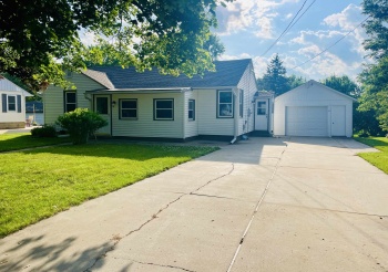 705 7th, OREGON, Illinois 61061, 2 Bedrooms Bedrooms, ,1 BathroomBathrooms,House,For Sale,7th,202503547