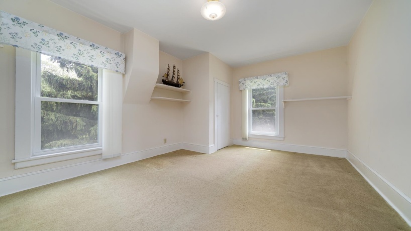 3910 IL RT 64(30 acres MOL), MOUNT MORRIS, Illinois 61054, 4 Bedrooms Bedrooms, ,1 BathroomBathrooms,House,For Sale,IL RT 64(30 acres MOL),202503570