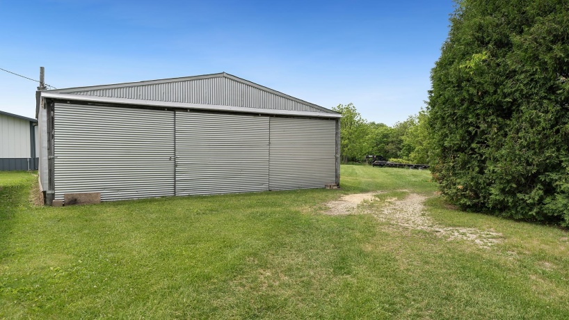 3910 IL RT 64(30 acres MOL), MOUNT MORRIS, Illinois 61054, 4 Bedrooms Bedrooms, ,1 BathroomBathrooms,House,For Sale,IL RT 64(30 acres MOL),202503570