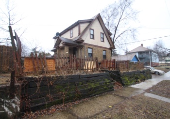 2115 10th, ROCKFORD, Illinois 61104, 2 Bedrooms Bedrooms, ,1 BathroomBathrooms,House,For Sale,10th,202500995