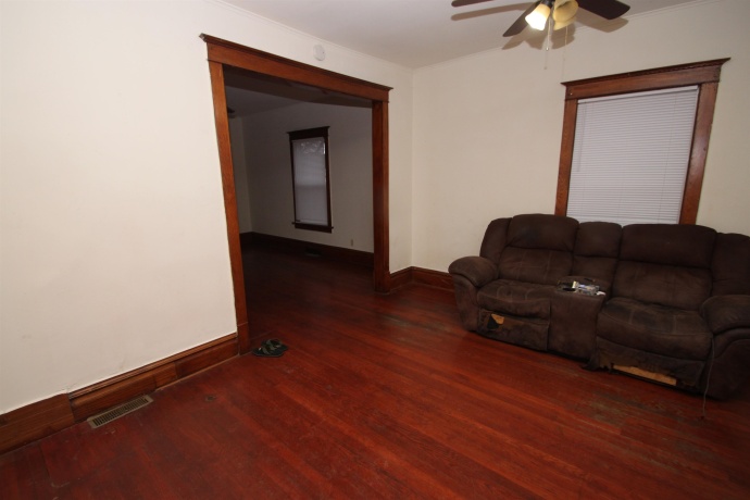 1033 Spafford, ROCKFORD, Illinois 61107, 3 Bedrooms Bedrooms, ,1 BathroomBathrooms,House,For Sale,Spafford,202500999