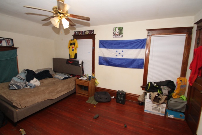 1033 Spafford, ROCKFORD, Illinois 61107, 3 Bedrooms Bedrooms, ,1 BathroomBathrooms,House,For Sale,Spafford,202500999