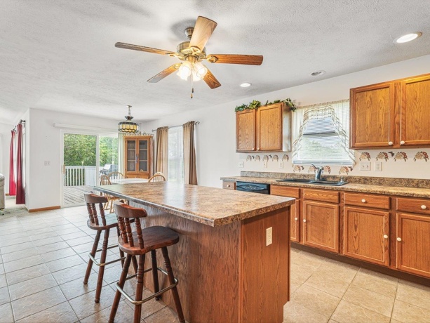 1106 Drexel, LAKE SUMMERSET, Illinois 61019, 4 Bedrooms Bedrooms, ,2 BathroomsBathrooms,House,For Sale,Drexel,202503594