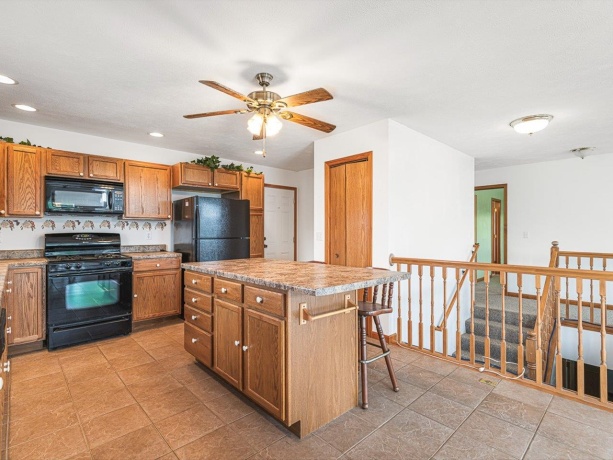 1106 Drexel, LAKE SUMMERSET, Illinois 61019, 4 Bedrooms Bedrooms, ,2 BathroomsBathrooms,House,For Sale,Drexel,202503594