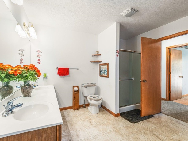 1106 Drexel, LAKE SUMMERSET, Illinois 61019, 4 Bedrooms Bedrooms, ,2 BathroomsBathrooms,House,For Sale,Drexel,202503594