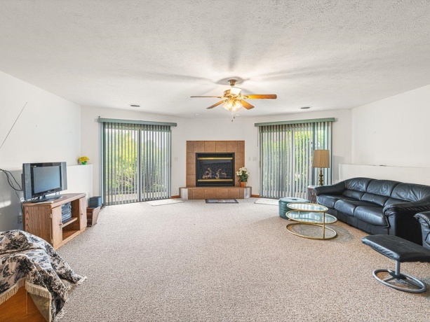 1106 Drexel, LAKE SUMMERSET, Illinois 61019, 4 Bedrooms Bedrooms, ,2 BathroomsBathrooms,House,For Sale,Drexel,202503594