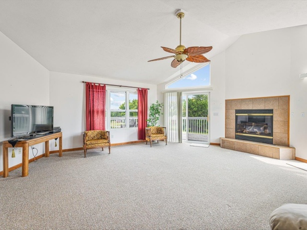 1106 Drexel, LAKE SUMMERSET, Illinois 61019, 4 Bedrooms Bedrooms, ,2 BathroomsBathrooms,House,For Sale,Drexel,202503594