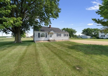3006 Holcomb, OREGON, Illinois 61061, 3 Bedrooms Bedrooms, ,1 BathroomBathrooms,House,For Sale,Holcomb,202503599