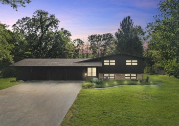 2494 Shepard, FREEPORT, Illinois 61032, 4 Bedrooms Bedrooms, ,2 BathroomsBathrooms,House,For Sale,Shepard,202503564