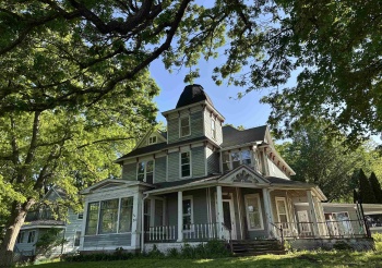 24 OAKWOOD, SAVANNA, Illinois 61074, 4 Bedrooms Bedrooms, ,3 BathroomsBathrooms,House,For Sale,OAKWOOD,202502675