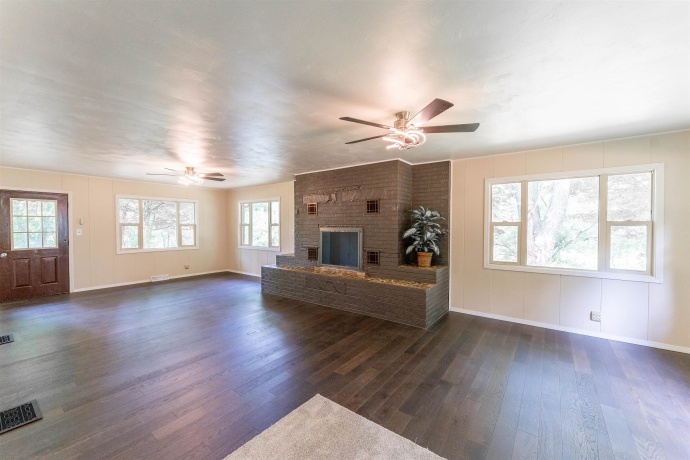 1162 Bradley, OREGON, Illinois 61061, 4 Bedrooms Bedrooms, ,3 BathroomsBathrooms,House,For Sale,Bradley,202503758