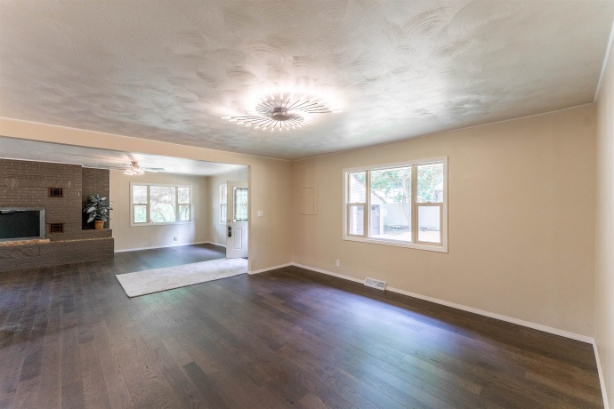 1162 Bradley, OREGON, Illinois 61061, 4 Bedrooms Bedrooms, ,3 BathroomsBathrooms,House,For Sale,Bradley,202503758