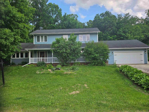 100 PRINCE, POPLAR GROVE, Illinois 61065, 4 Bedrooms Bedrooms, ,3 BathroomsBathrooms,House,For Sale,PRINCE,202503803