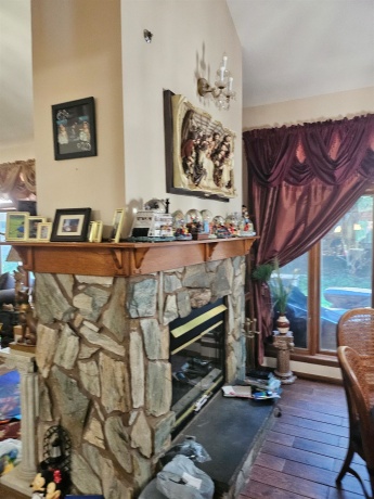 100 PRINCE, POPLAR GROVE, Illinois 61065, 4 Bedrooms Bedrooms, ,3 BathroomsBathrooms,House,For Sale,PRINCE,202503803