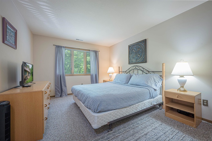 33 Creekwood, GALENA, Illinois 61036, 2 Bedrooms Bedrooms, ,2 BathroomsBathrooms,Condominium,For Sale,Creekwood,202403374