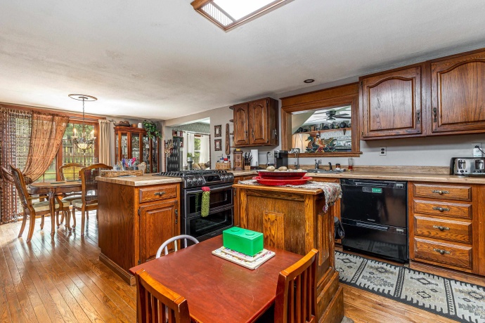 103 Fourth, GALENA, Illinois 61036, 4 Bedrooms Bedrooms, ,2 BathroomsBathrooms,House,For Sale,Fourth,202503864