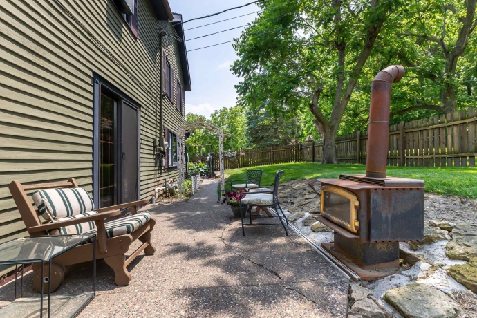 103 Fourth, GALENA, Illinois 61036, 4 Bedrooms Bedrooms, ,2 BathroomsBathrooms,House,For Sale,Fourth,202503864