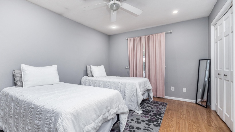 10911 Golf View, GALENA, Illinois 61036, 3 Bedrooms Bedrooms, ,3 BathroomsBathrooms,House,For Sale,Golf View,202503866